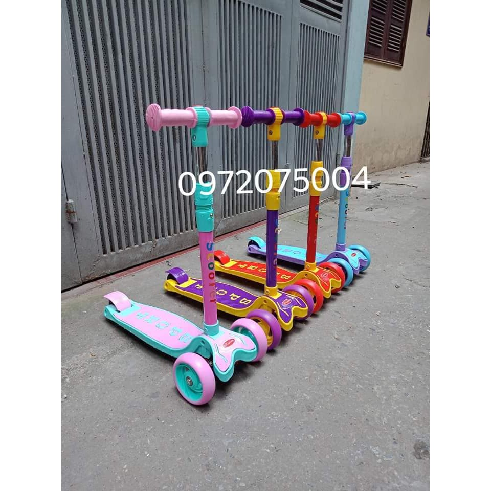 Xe trượt Scooter phát sáng size nhỡ cho bé