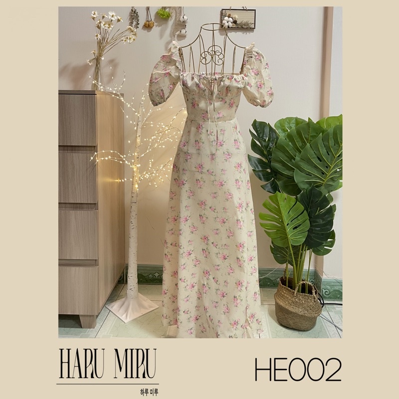 Đầm maxi hoa nhí màu be đi biển