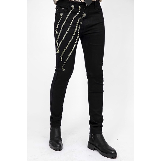 QUẦN JEANS ĐEN TRƠN BỆN THỪNG MADE BY TAS