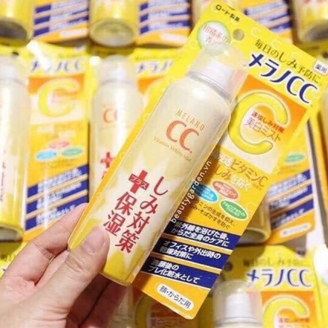 Xịt khoáng Melano CC
