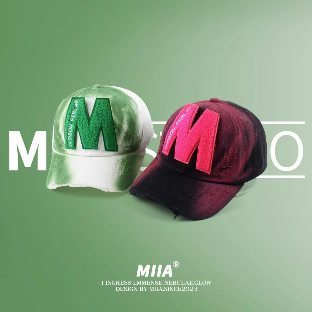 Mũ Lưỡi Trai Họa Tiết Chữ M Màu Sắc Gradient Phong Cách Hàn Quốc Độc Đáo