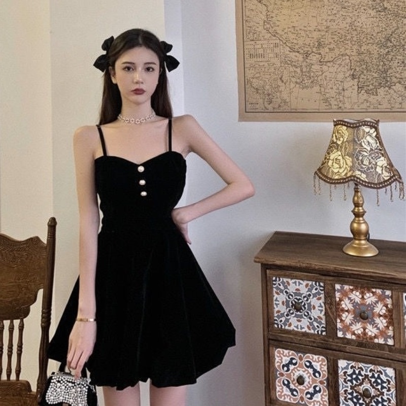 Đầm nhung đen hai mảnh sang trọng phong cách Hàn Quốc cổ điển cho nữ