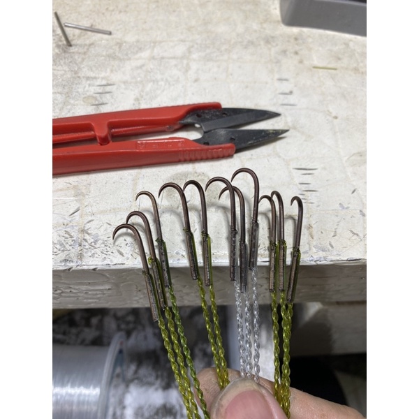 Lưỡi câu lươn thép lò so  aka