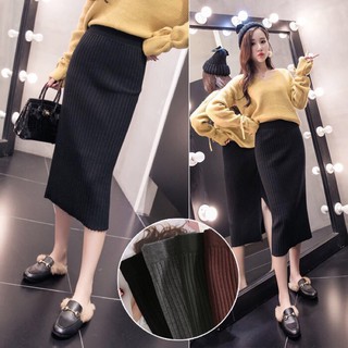 Chân váy len dáng dài xẻ tà