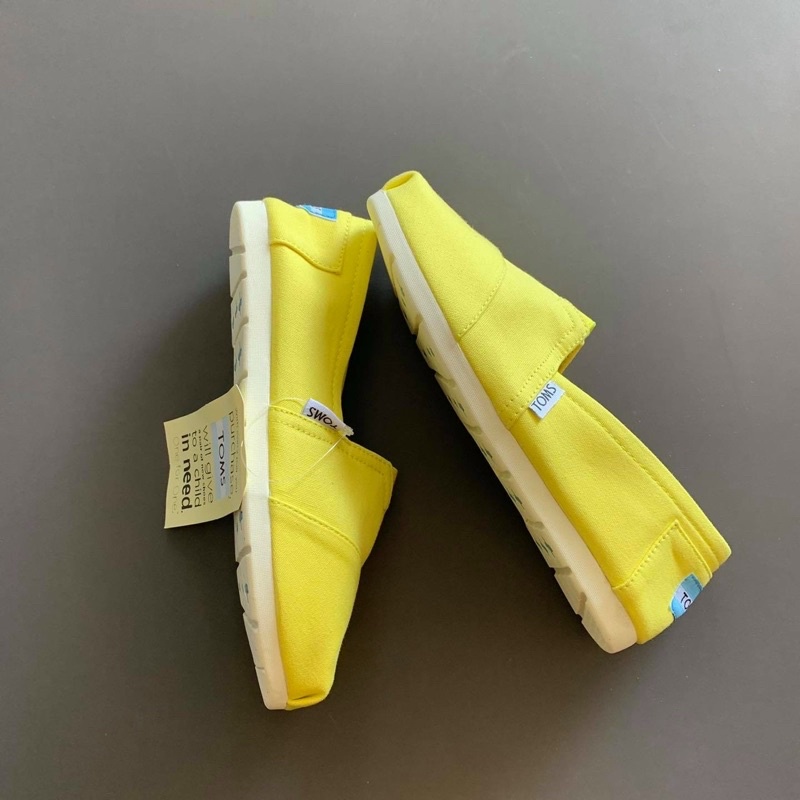 Giày Toms Vàng Classic