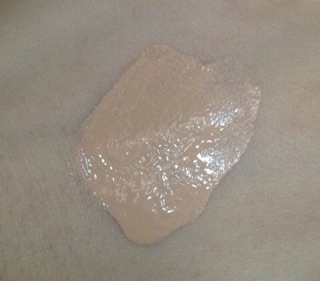 KEM NỀN WHOO ESSENTIAL FOUNDATION
