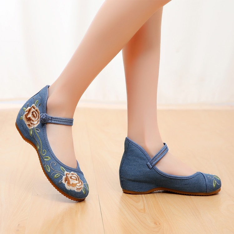 Giày Vải Đế Xuồng Tăng Chiều Cao Thêu Họa Tiết Thổ Cẩm Dễ Thương Cho Nữ