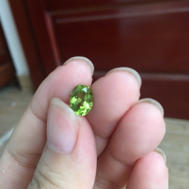 Mặt nhẫn , bông tai, dây xanh lá - peridot