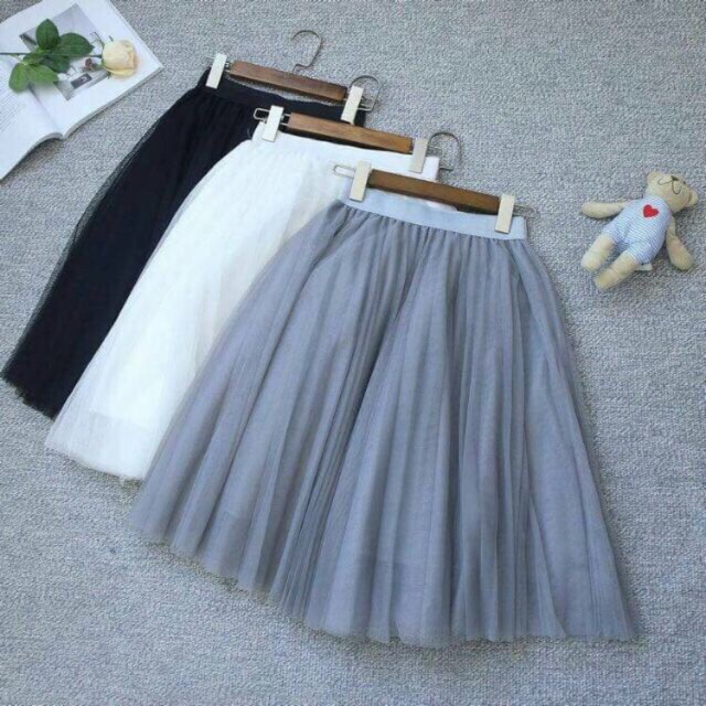 Chân váy Công Chúa ren 2 lớp tu tu dài kem anh that (dày cầm nặng tay khách nhé)