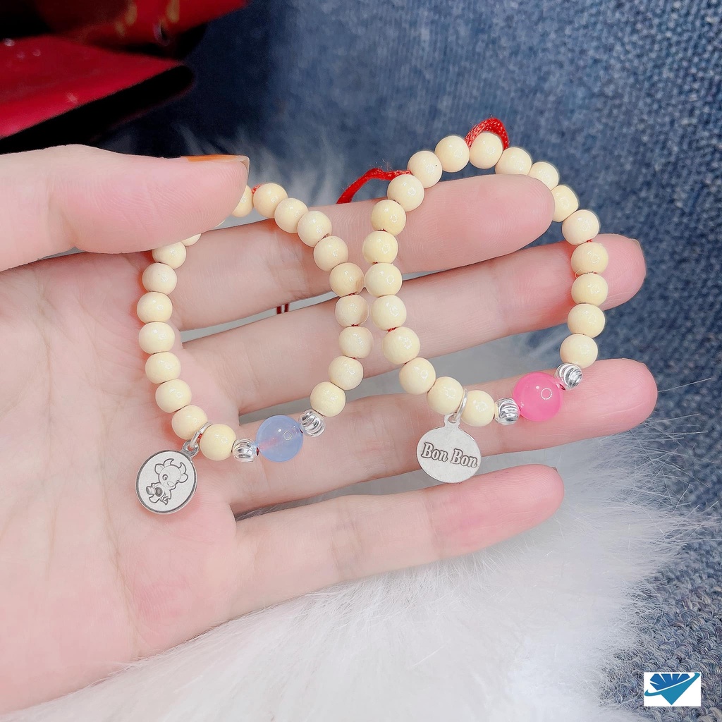 vòng dâu tằm khắc tên bé yêu