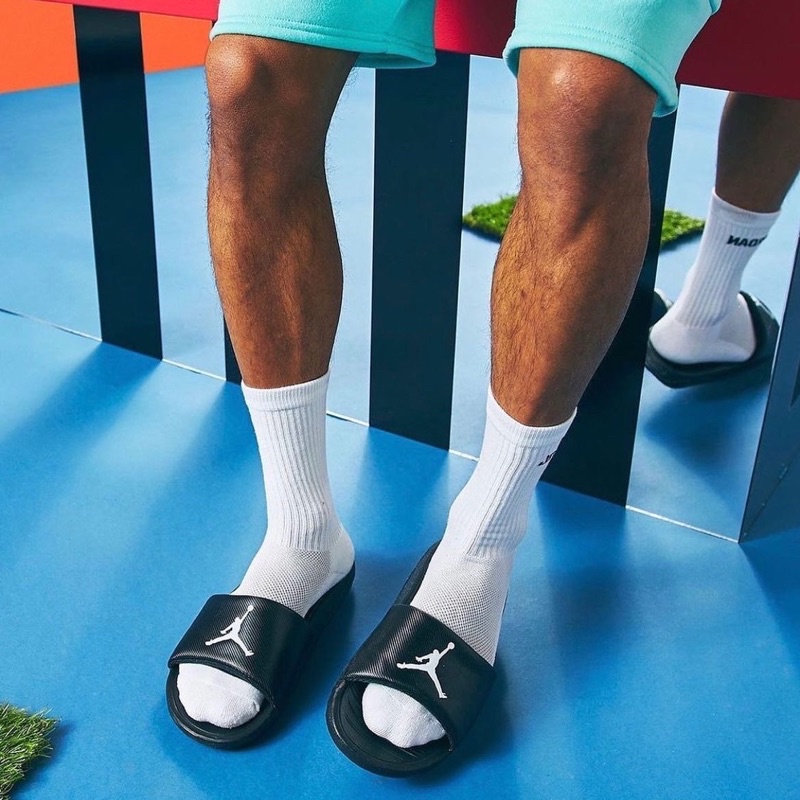 Dép quai ngang Jordan Break Slide  màu Đen Logo Trắng | PiuPiu Authentic