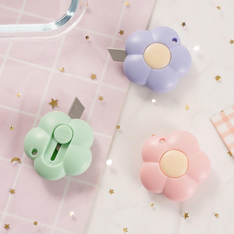 Dao dọc giấy mini hình bông hoa cute xinh xắn docgiay02