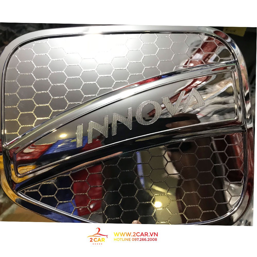 Ốp Nắp Bình Xăng Xe Toyota Innova 2016-2021 mạ crom cao cấp