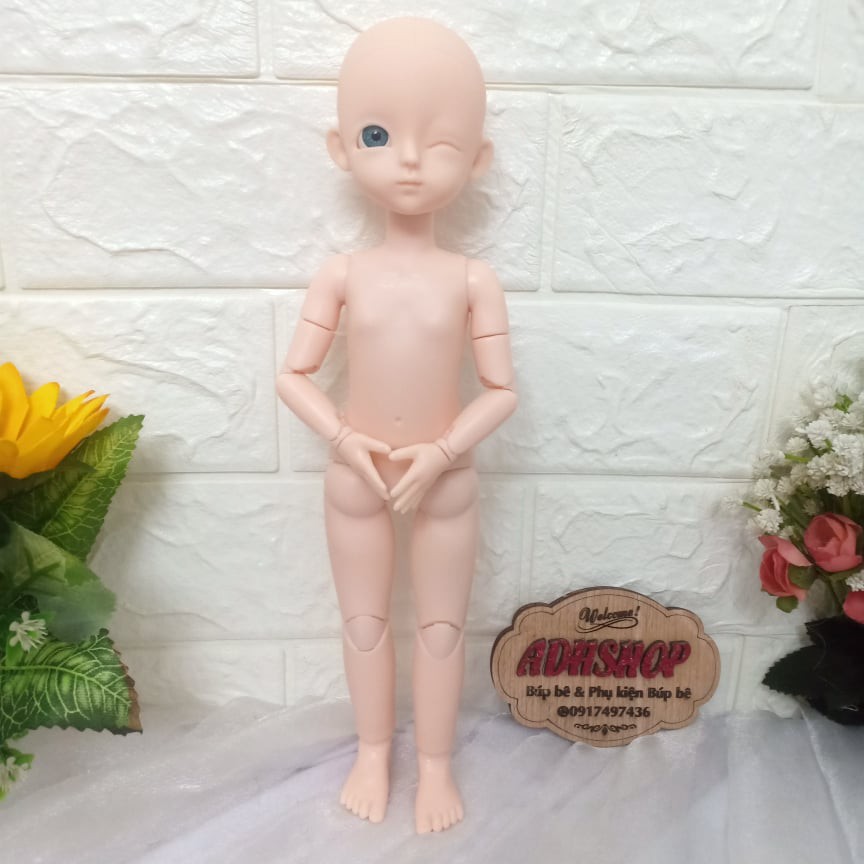 Búp bê em bé nháy mắt dễ thương đầu trọc tặng kèm giày (vòng đầu 17.5cm)