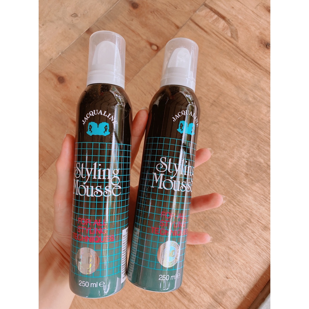 GÔM TẠO BỌT GIỮ NẾP TÓC, GÔM XANH STYLING MOUSSE