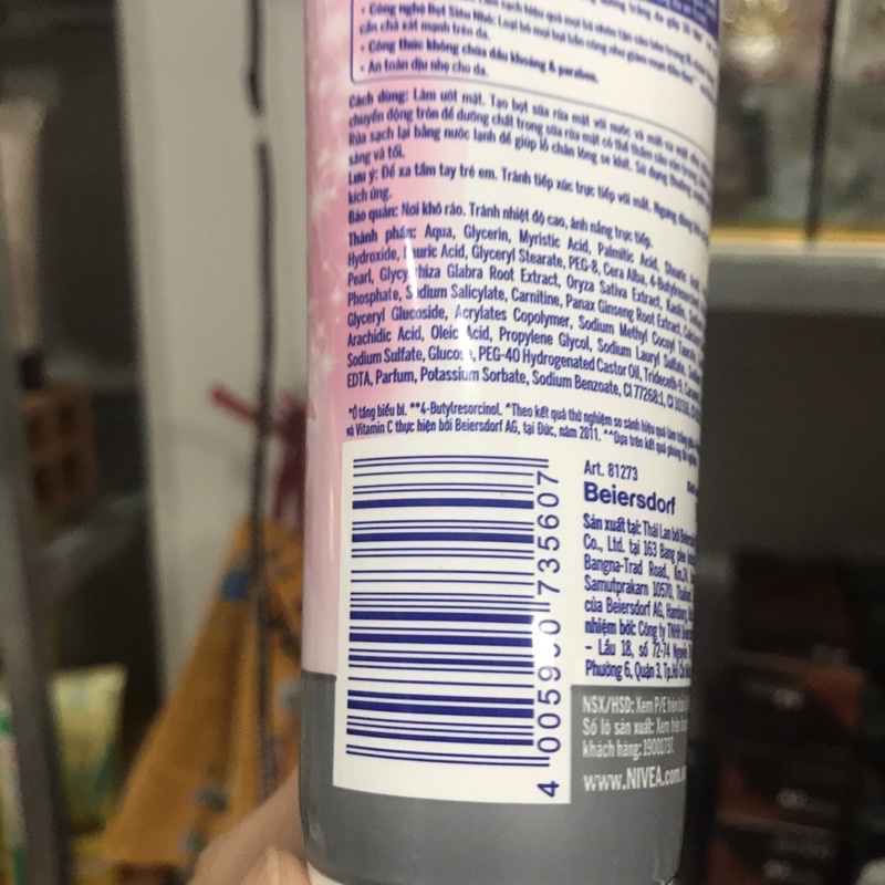 Sữa rửa mặt NIVEA Pearl White Đất Sét giúp trắng da ngọc trai (100g)