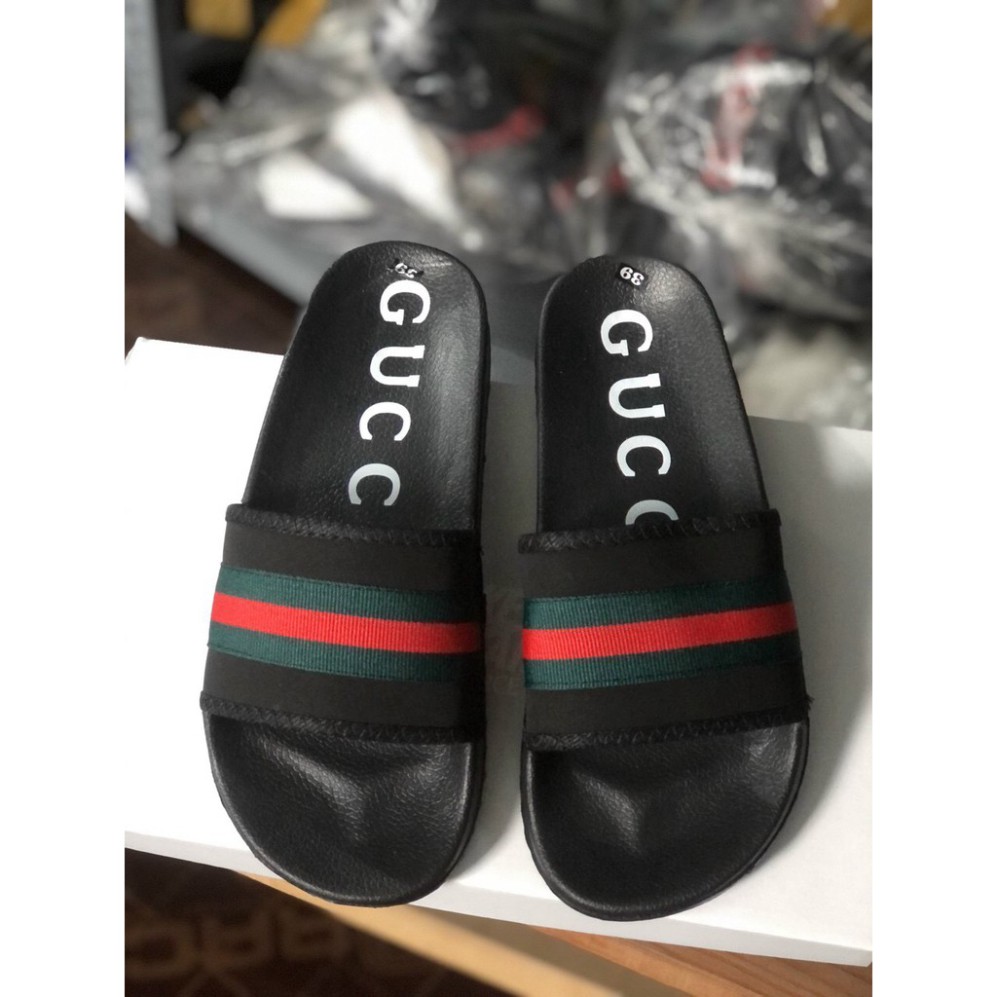 Dép nam nữ quai ngang Gucci Lê Bảo Bình