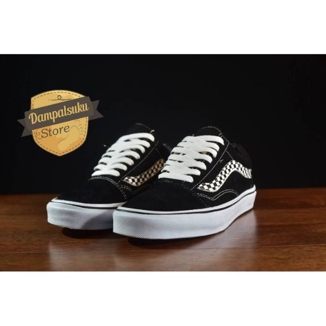 Giày Vans Old Skool 100% Phối Sọc Trắng Đen Trẻ Trung Năng Động Dt