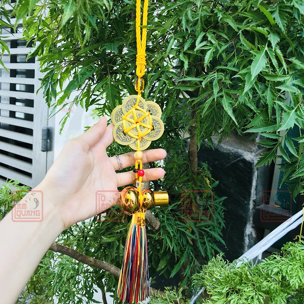 Dây đồng xu trang trí treo xe otô, nhà ở, cửa hàng, trang trí tết mang lại tài lộc, may mắn, bình an, giàu có (HOA MAI)
