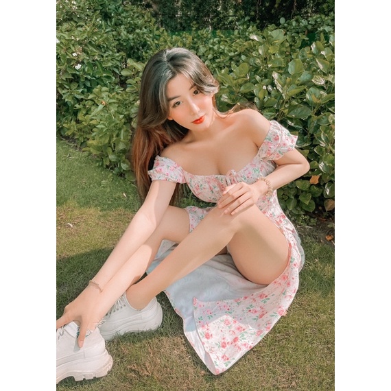 Đầm Maxi Cổ Vuông Hoa Hồng