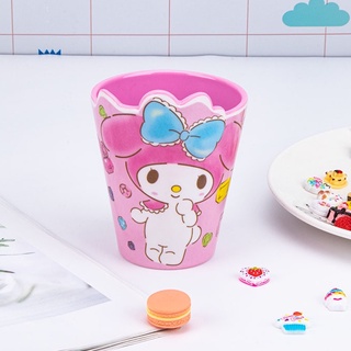 Cốc nhựa Hello Kitty 300ml