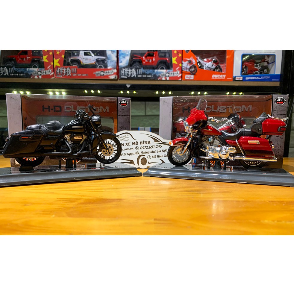 Mô hình xe HARLEY ROAD KING 2017 tỉ lệ 1:18 hãng Maisto