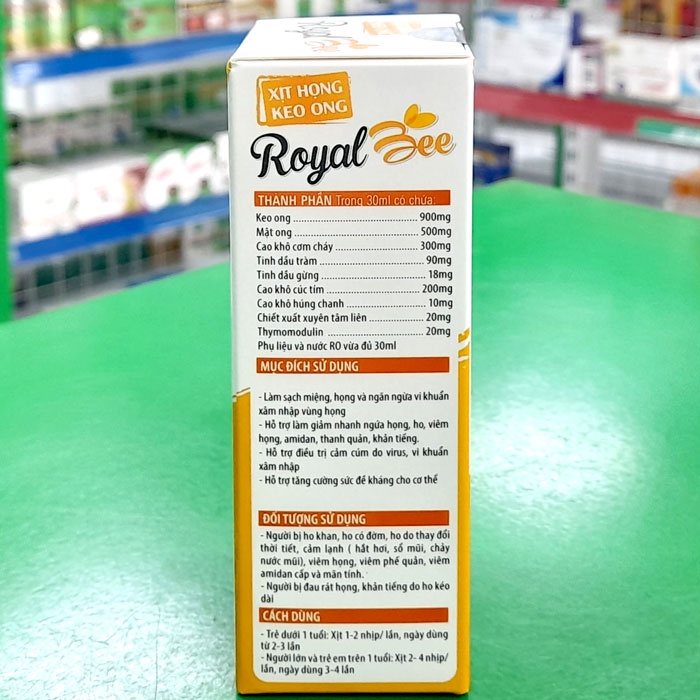 Xịt Họng Keo Ong Royal Bee -  Hỗ trợ giảm đau rát họng và khản tiếng do ho kéo dài 30ML