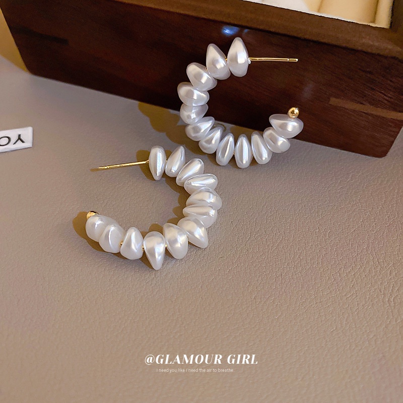 Khuyên Tai Đính Hạt Ngọc Trai Phong Cách Hàn Quốc Mới 2022