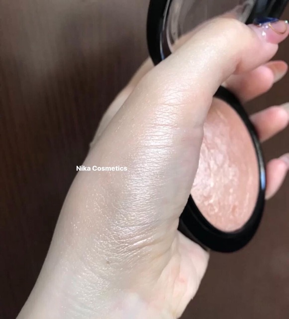 [NIKA STORY] Phấn bắt sáng Hightlight MAC Mineralize Skinfinish Natural Soft and Gentle