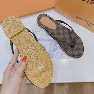 CÓ SẴN dép lê nữ- kẹp lv dây đơn- tông xinh hoạ tiết lv