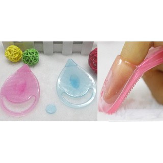 Miếng rửa mặt massage trị mụn đầu đen silicon