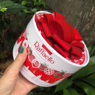 Kẹo dừa Raffaello