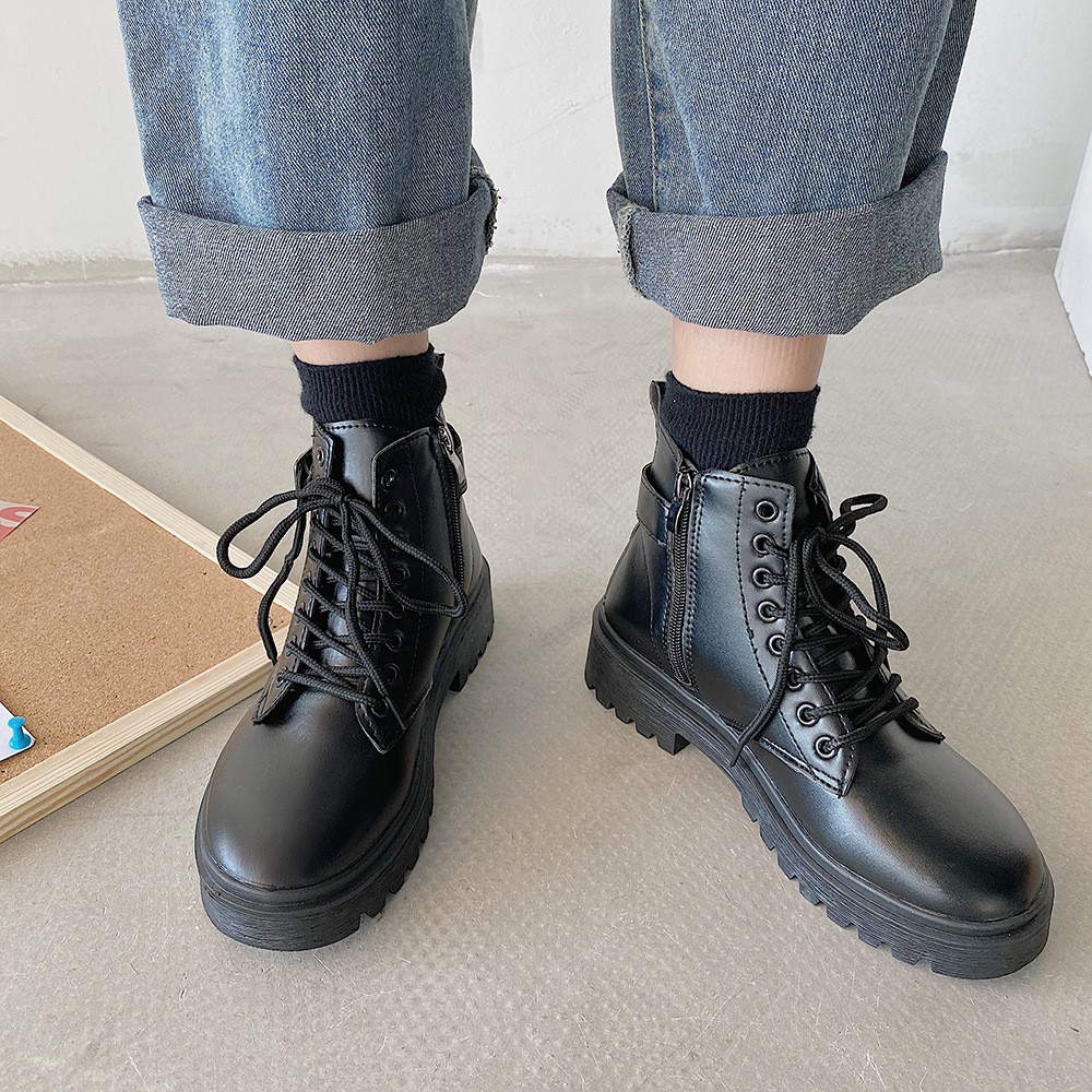 Giày bốt thiết kế phong cách retro xinh xắn thời trang dành cho học sinh sinh viên | BigBuy360 - bigbuy360.vn