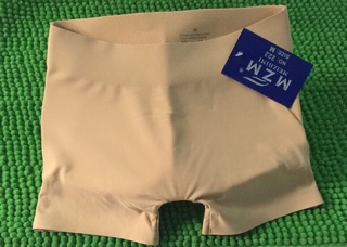 Quần độn mông dạng đùi