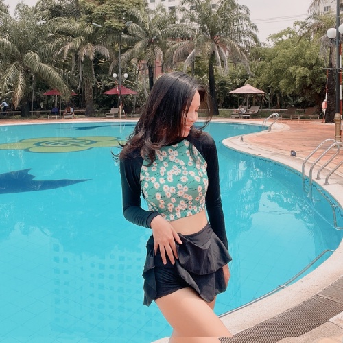 ĐỒ BƠI NỮ TAY DÀI KÍN ĐÁO PHỐI HOA XANH MINT ĐỒ BƠI HỌC SINH váy quần - JAMI-ATD107