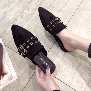 Sục nữ đế bệt mũi nhọn