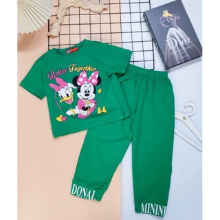 bộ lửng bé gái