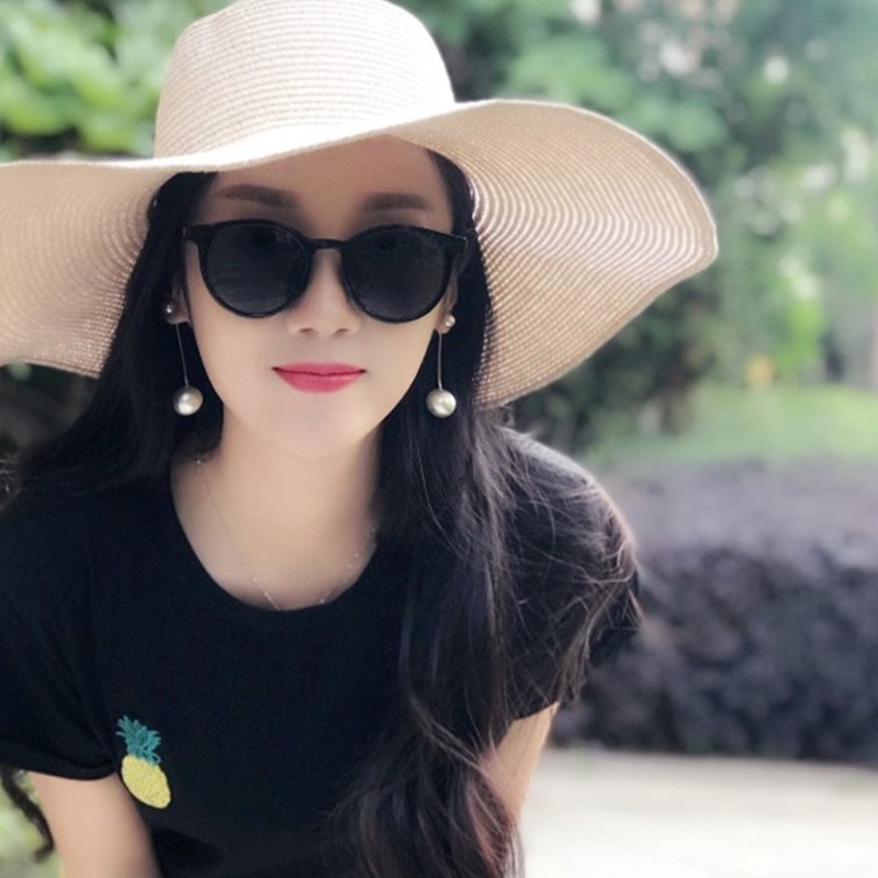 Kính Mát Gọng Nhựa Tròn Cho Cặp Đôi | BigBuy360 - bigbuy360.vn