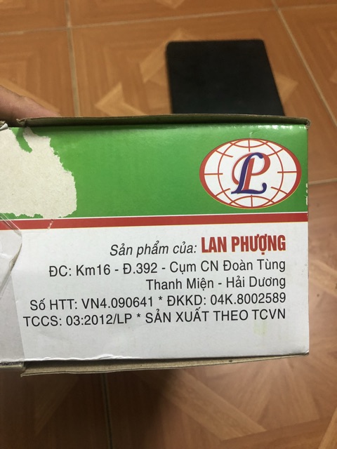 ĐUI XOÁY VÁT TREO TƯỜNG LOẠI CHUẨN E27.