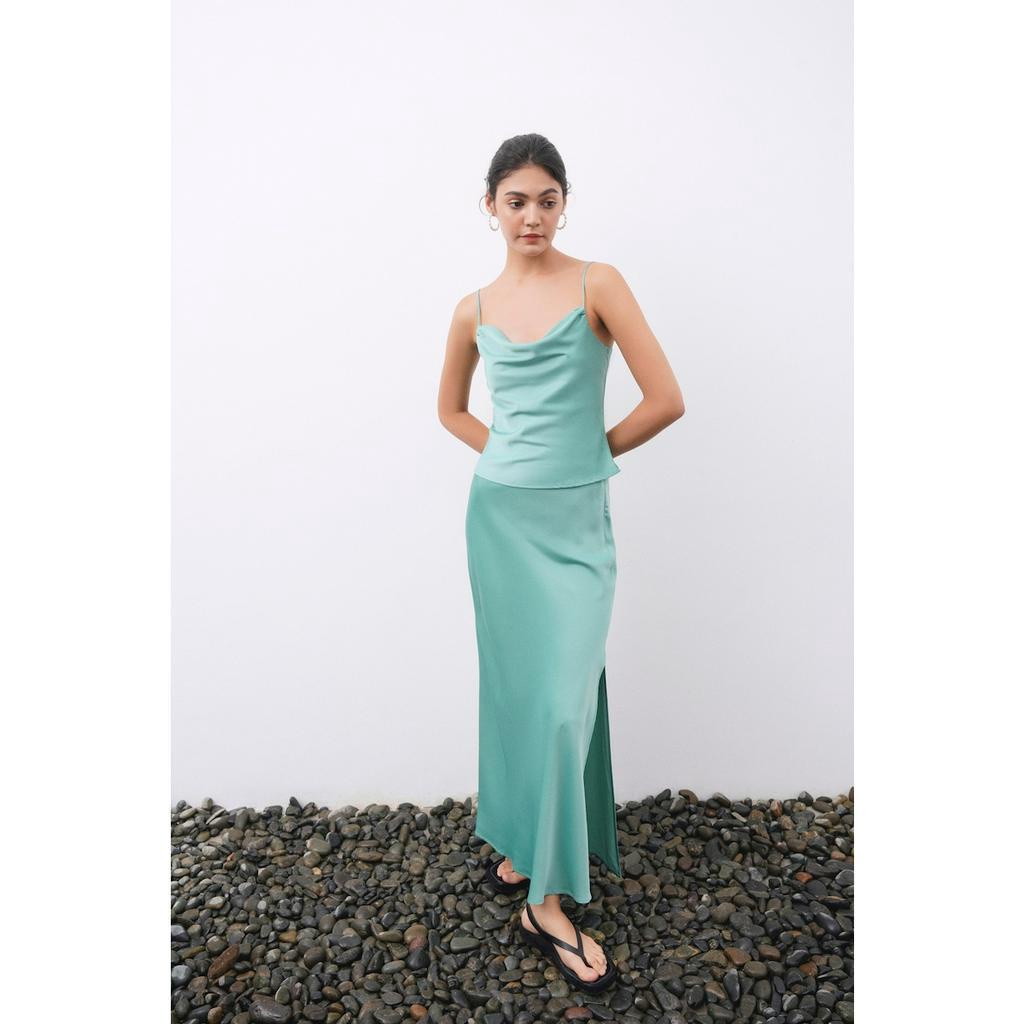 Áo hai dây MONO TALK cổ đổ lụa satin mềm mịn T20025TK