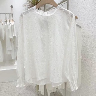 áo sơ mi cổ ren trắng