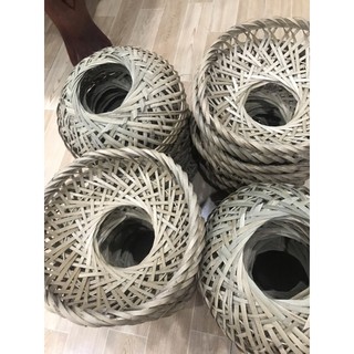 rế tre lót nồi