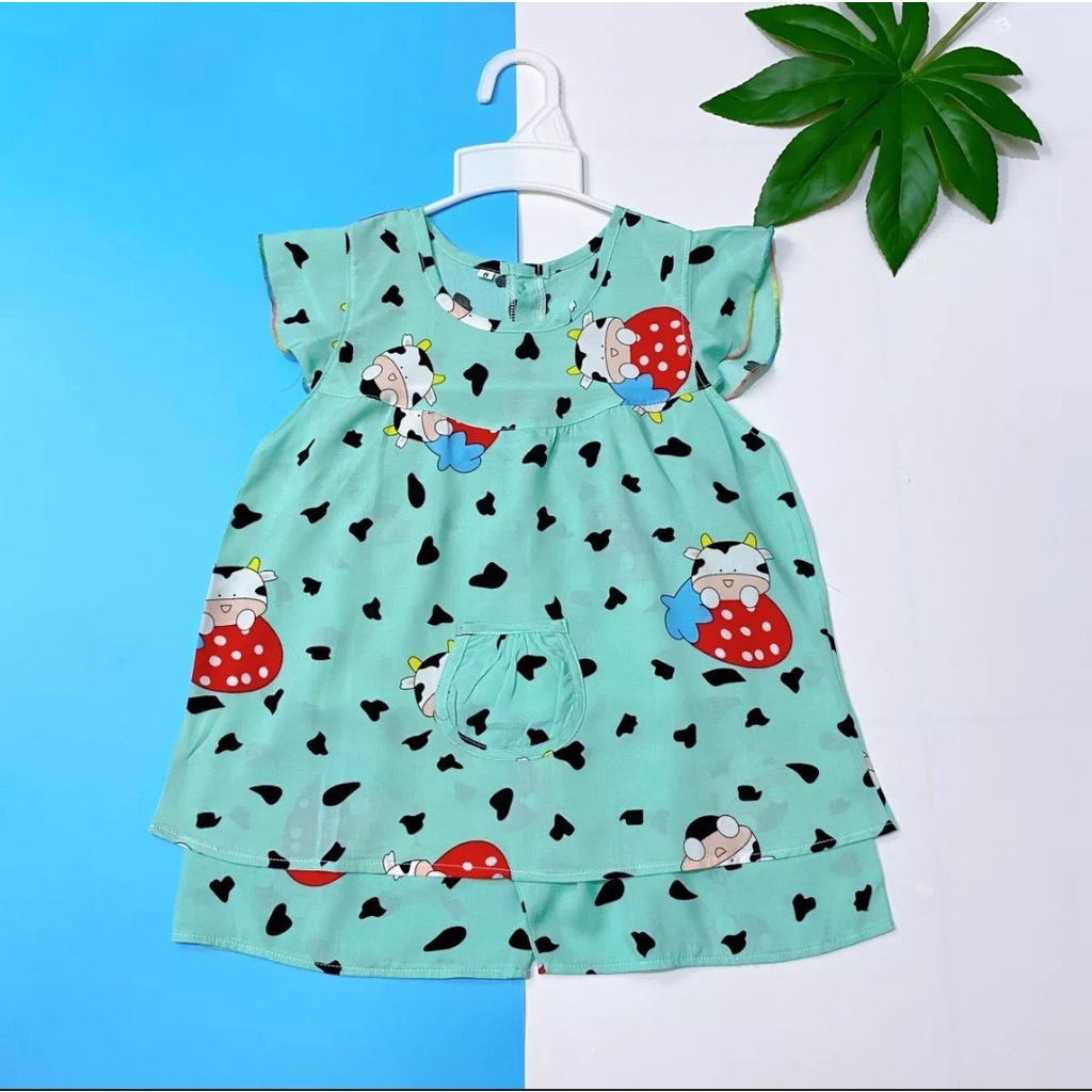 Combo 3 bộ đồ bộ tôn lanh cho bé gái từ 6-26kg, hoa văn ngẫu nhiên.