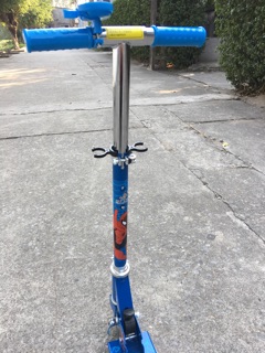 Xe Scooter cho bé 3 bánh có đèn