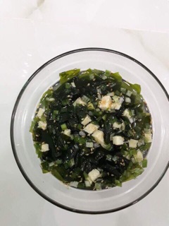 Canh rong biển ăn liền