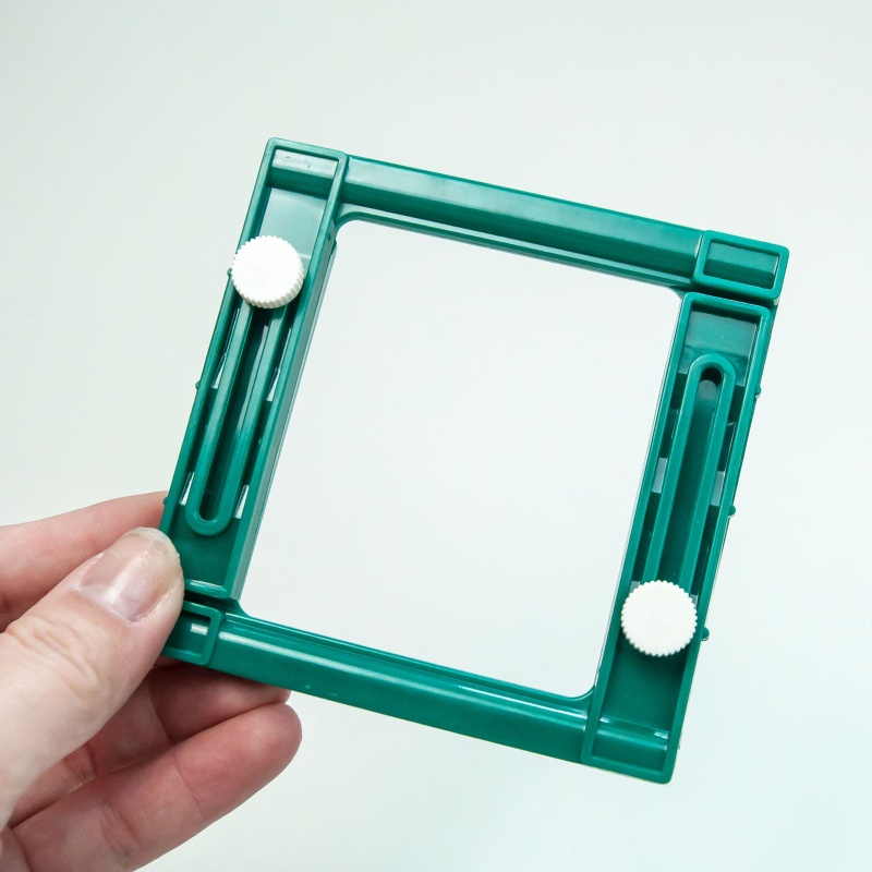 Dụng Cụ Tua Rua Thủ Công Bằng Nhựa Hình Vuông