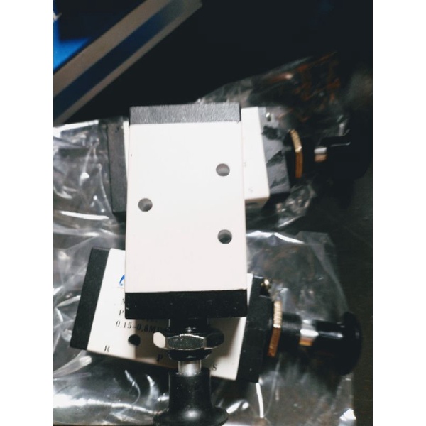 van tay, van rút 4R210-08