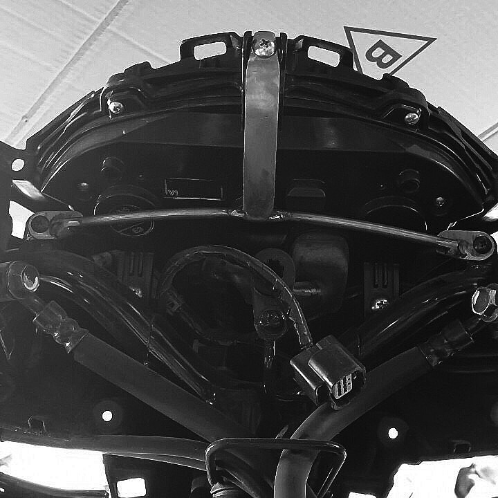 CÂY PAT CHỐNG RUNG ĐẦU ĐÈN XE SH 2017 - 2019 inox