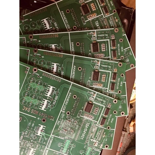 Mạch in bộ giải mã dùng chip 1541
