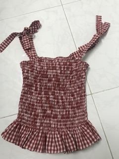 Áo croptop libe rubies pull&bear